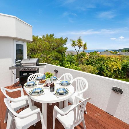 The White House - Taupo Holiday Home Exteriör bild