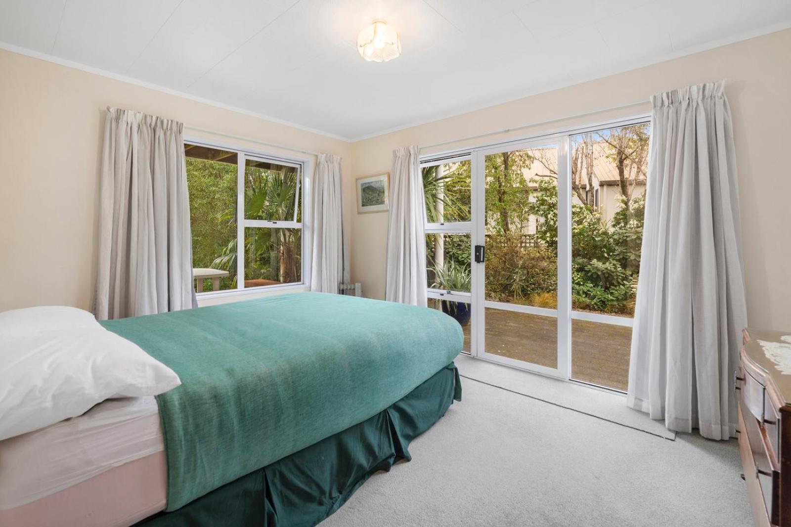 The White House - Taupo Holiday Home Exteriör bild